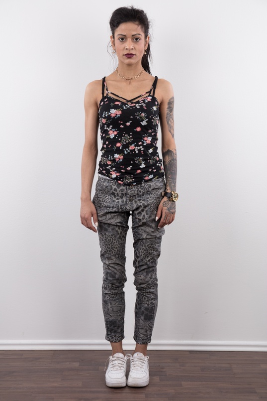 2. Download full pics of Sandra (21) from czechcasting.com