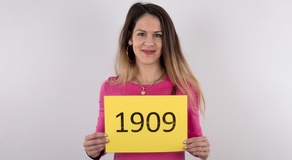 Czech Casting: Michaela (29)