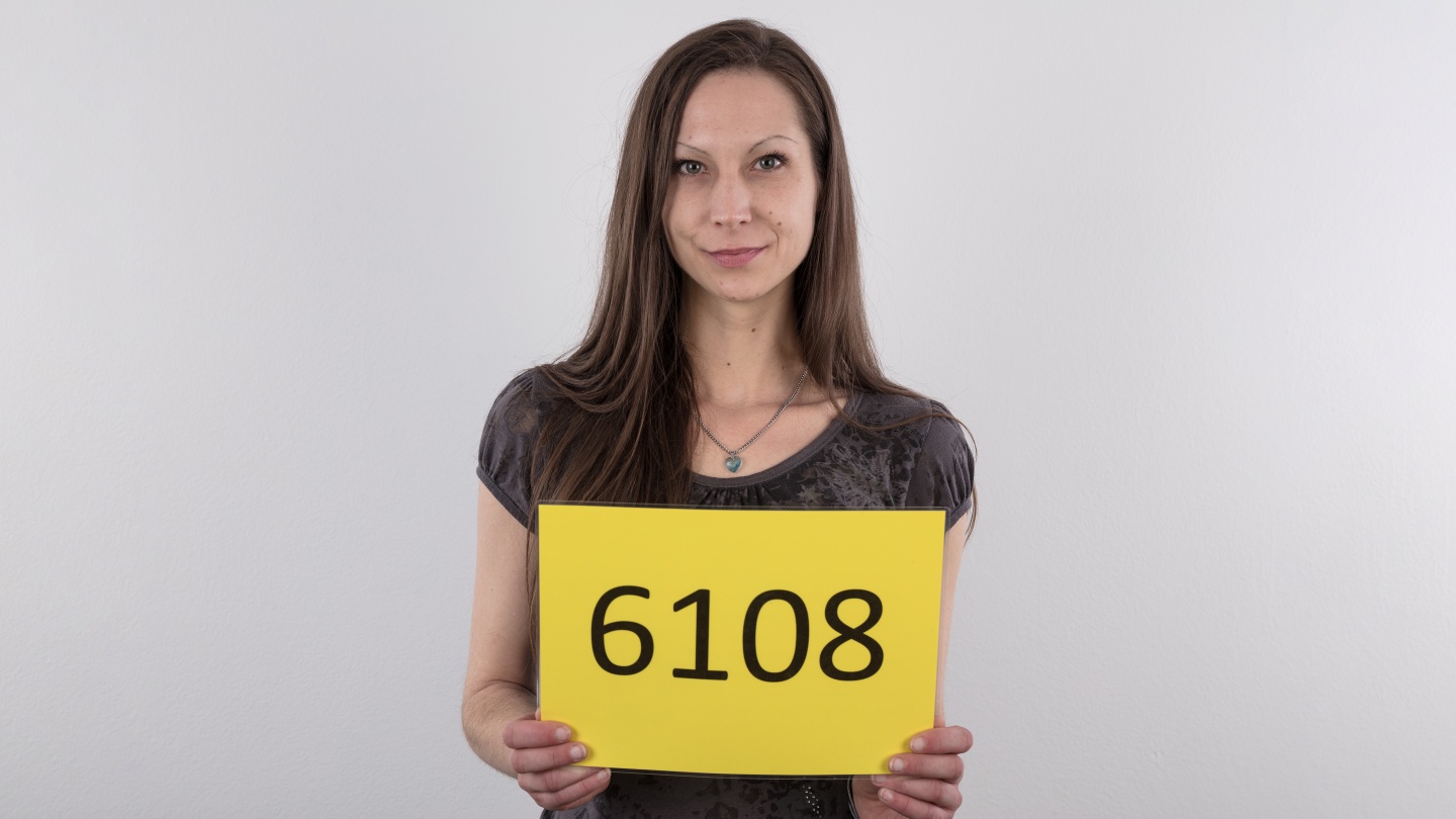 Veronika (27)