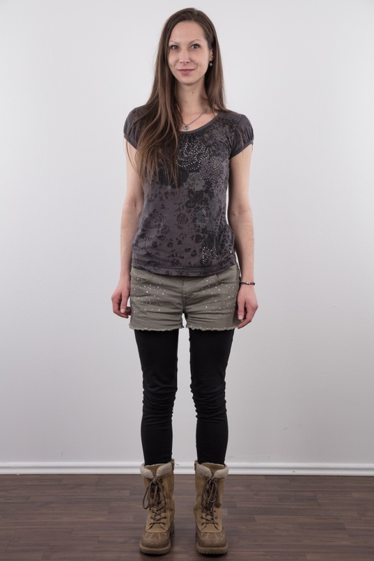 2. Download full pics of Veronika (27) from czechcasting.com