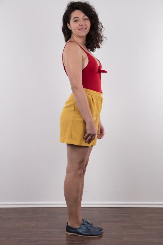 3. Download full pics of Anna (24) from czechcasting.com