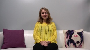 1. Download full pics of Svetlana (19) from czechcasting.com