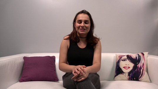 1. Download full pics of Marie (18) from czechcasting.com