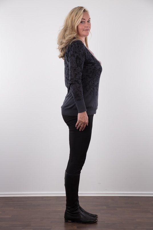 3. Download full pics of Sandra (52) from czechcasting.com