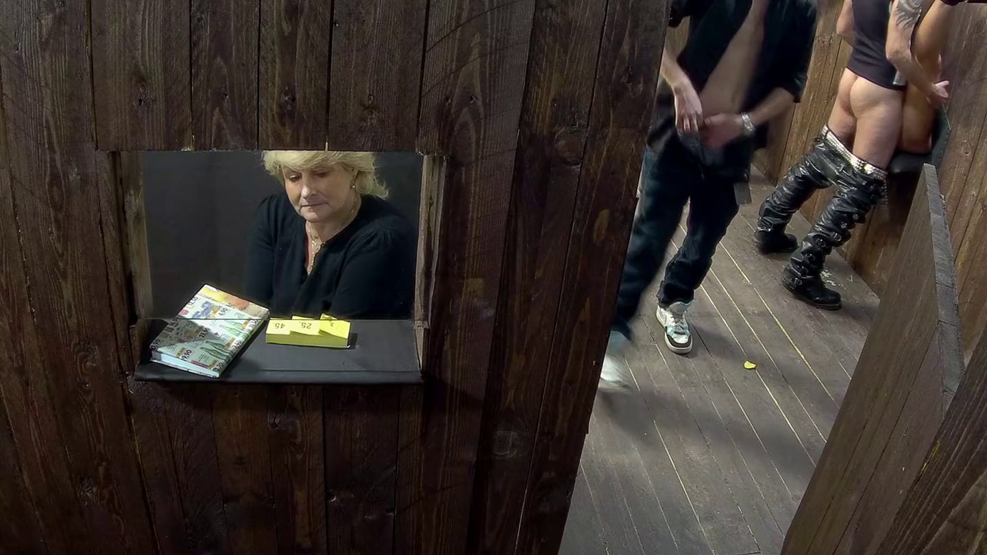 Czech Fantasy XXX Real XXX Reverse Gloryhole Porn 