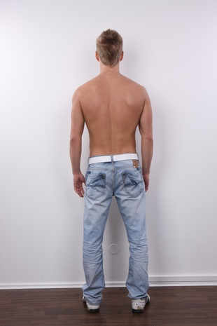 7. Download full pics of model Honza (26) from czechgaycasting.com