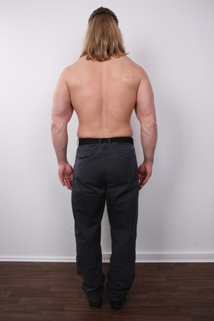 7. Download full pics of model Karel (23) from czechgaycasting.com