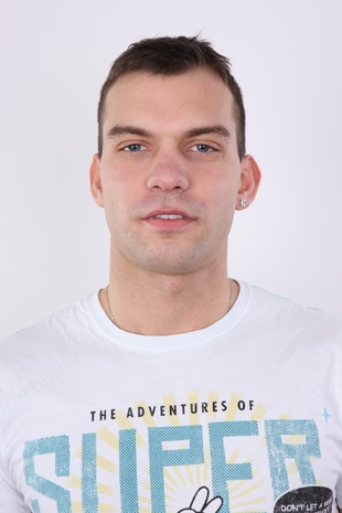 1. Download full pics of model Dalibor (29) from czechgaycasting.com