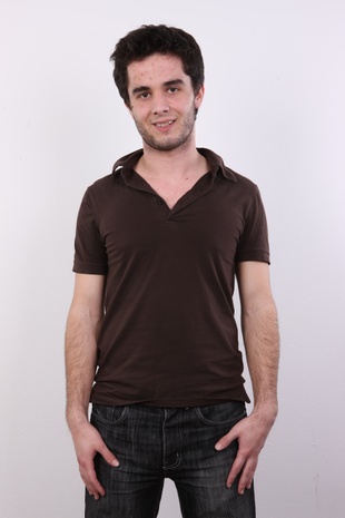 1. Download full pics of model Petr (21) from czechgaycasting.com