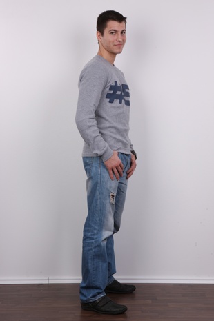 2. Download full pics of model Jakub (23) from czechgaycasting.com