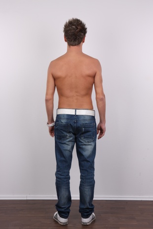 5. Download full pics of model Mario (26) from czechgaycasting.com