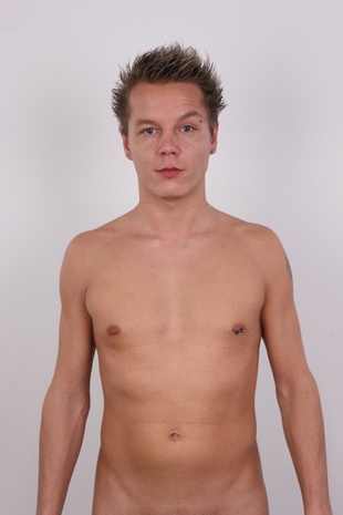 10. Download full pics of model Mario (26) from czechgaycasting.com