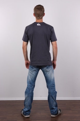 5. Download full pics of model Michal (24) from czechgaycasting.com
