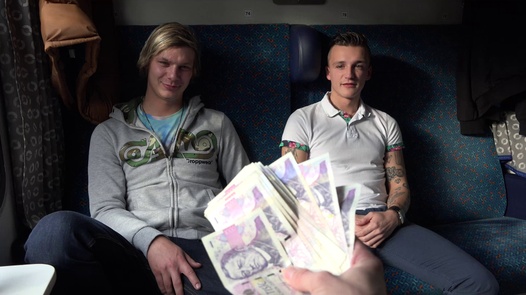 Trainwrecked Twinks – Polvo a toda velocidad y anal Cherry Pop