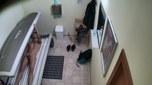 3. Download full pics of Buff Guy’s Private Solarium Reveal from czechgav.com