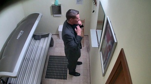 1. Download full pics of Private Hot Session With a Muscle Man from czechgaysolarium.com