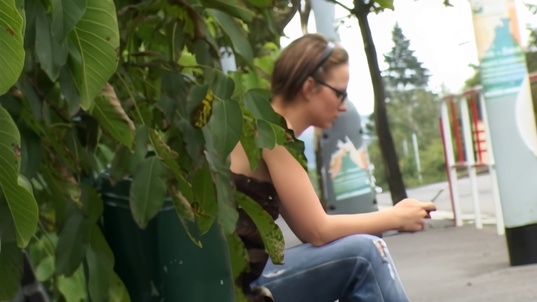 1. Download full pics of Bryster i baghold - et perfekt timet rip from czechjacker.com