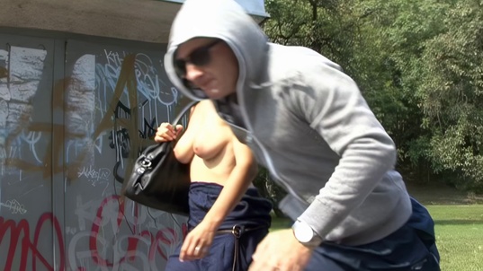 2. Download full pics of Дразнилка без бретелек – сиськи, которые крадут шоу from czechav.com