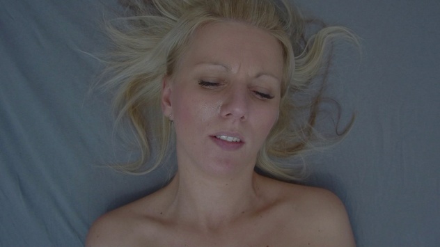 MILF’s Huge Hole – Busty Blonde Loves Her Toys and Tricks