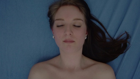 1. Download full pics of Uni-Studentin spielt mit ihrer Muschi from czechorgasm.com