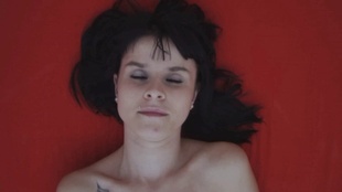 1. Download full pics of 年轻的妈妈和她的阴户 from czechorgasm.com