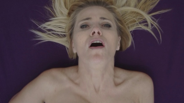 Czech Orgasm: Sweet MILF rubbing her pussy