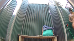 4. Download full pics of Extra šťavnatá kundička from czechpool.com