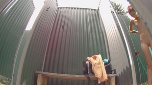 4. Download full pics of Malá roztomilá prsa from czechpool.com