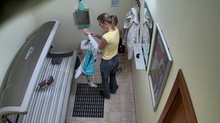 1. Download full pics of Shaved Pussy in Solarium, No Fucking Shame from czechsolarium.com