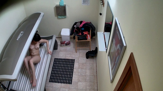 5. Download full pics of Brunette Babe Loves Giving Free Shows from czechsolarium.com