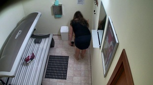 1. Download full pics of Busty Babe's Steamy Solarium Show from czechsolarium.com