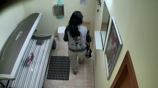 1. Download full pics of Tattooed Girl Rocks the Solarium from czechsolarium.com