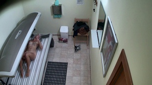 3. Download full pics of Teen in Solarium—Caught Unknowingly from czechsolarium.com