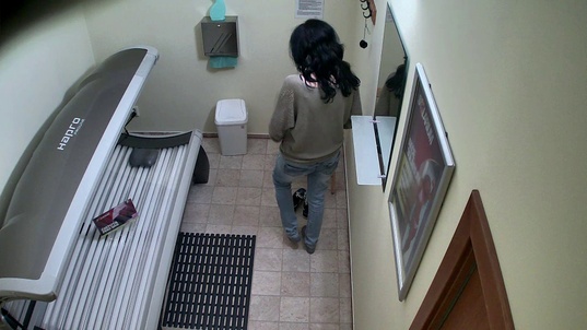 1. Download full pics of Blonde MILF Exposed in the Solarium from czechav.com