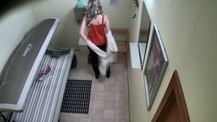 1. Download full pics of Exploited Teen in the Solarium from czechsolarium.com