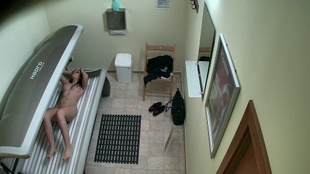 3. Download full pics of Naughty Girl Exposed in the Solarium from czechsolarium.com