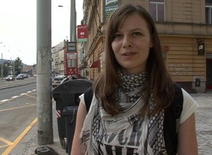 1. Download full pics of Linda und ihre riesigen Naturtitten from czechstreets.com