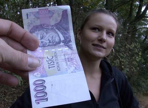 1. Download full pics of Sperma im Gesicht und eine weitere spritzende Nymphomanin from czechstreets.com