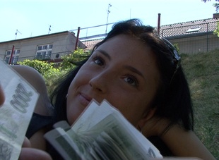 2. Download full pics of Fidelity testing - Lucie from czechstreets.com