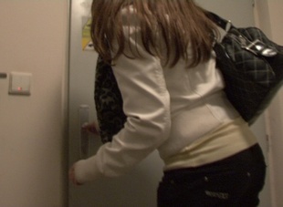 4. Download full pics of Squirting grad girl from czechstreets.com