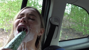 3. Download full pics of Massaker in einem Fast-Food-Restaurant from czechstreets.com