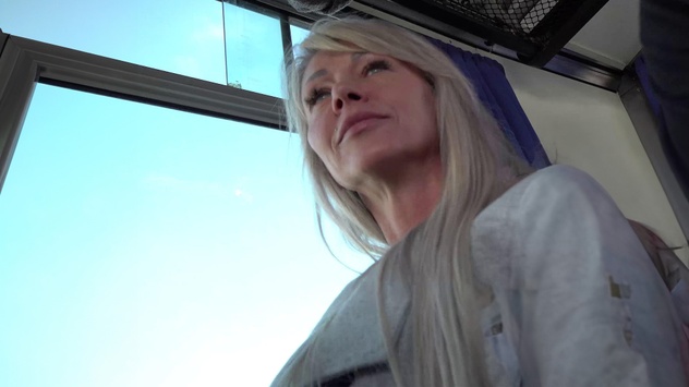 Czech Streets: Luxurious MILF fucked in a public bus