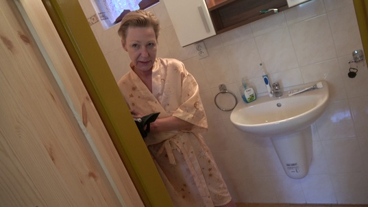 4. Download full pics of Sex, Spaß und Sperma: Tauschwahnsinn! from czechwifeswap.com