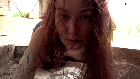 6. Download full pics of 現金なら何でも from goperv.com