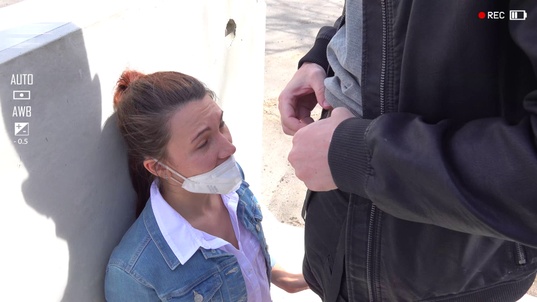 1. Download full pics of Desafio da pimenta na bunda de 10 mil dólares from extremestreets.com