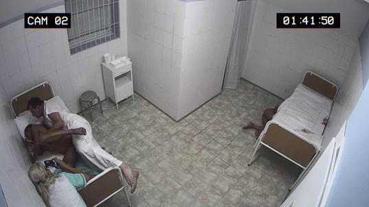 3. Download full pics of Eksorcisme af to frække stedsøstre from ghost-porn.com