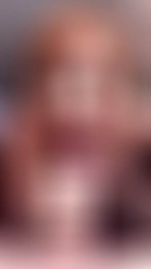 6. Download full pics of Lauren Phillips getting fucked in a hotel from glaminogirls.com