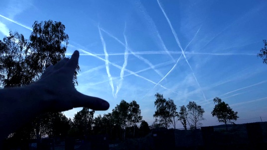 6. Download full pics of The demon of the mind from horrorporn.com