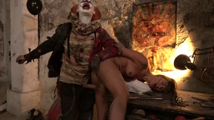 3. Download full pics of IT is a clown from horrorporn.com