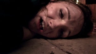 6. Download full pics of Bad Santa from horrorporn.com